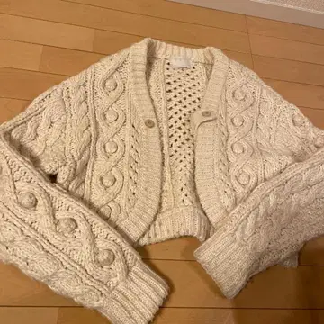 아이보리 케이블 니트 가디건