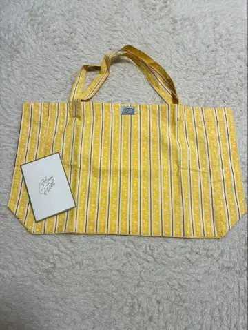 house on the hill Parent Bag 토트백