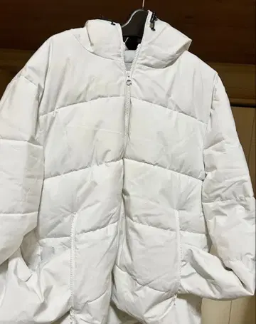 화이트 다운 자켓 후드 부착 #THUNDERSTORM LL