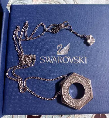 Swarovski 스와로브스키 육각형 펜던트 목걸이