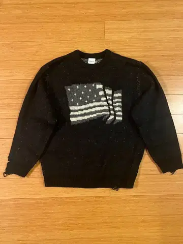 WISH FOR EVER 위시포에버 국기 니트 스웨터 블랙