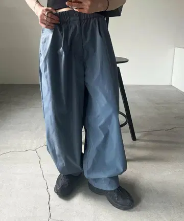 SELECT MOCAbySON ] 턱 벌룬 와이드 팬츠 M 사이즈