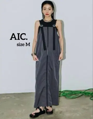 새상품 AIC. 숄더 벨트 지퍼 롱 원피스 [ 사이즈 ] F
