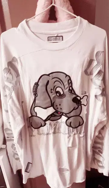 GALFY 갈피 병에 물든 롱T 데미지 가공 화이트 중형견