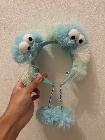 캐릭터풍 폼폼 포함 헤드밴드