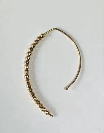 MIZUKI 미즈키 바나나 후프 귀걸이 스몰 [ 한쪽 귀 ]