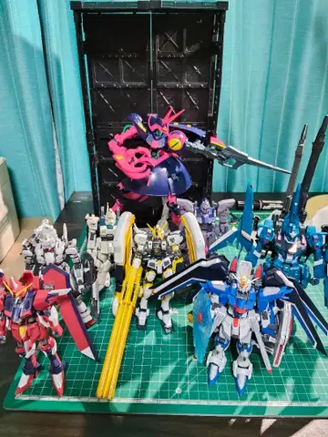 HG 건담 프라모델 9체 조립품 묶음 판매