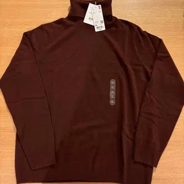 유니클로 캐시미어 터틀넥 스웨터 XL