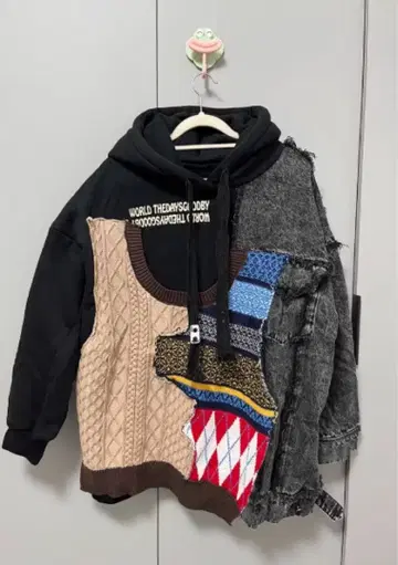 이소재 패치워크 디자인 후디 M 사이즈