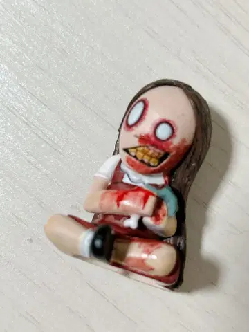 리빙 데드돌즈 던 피규어 호러 인형 돌