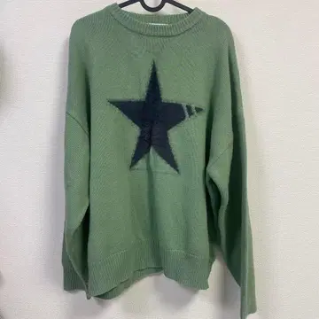 nemne 올리브 그린 별 모양 자수 니트 스웨터