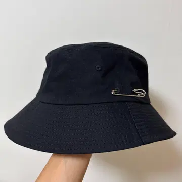 MACK BARRY 블랙 버킷 햇 BTS 착용