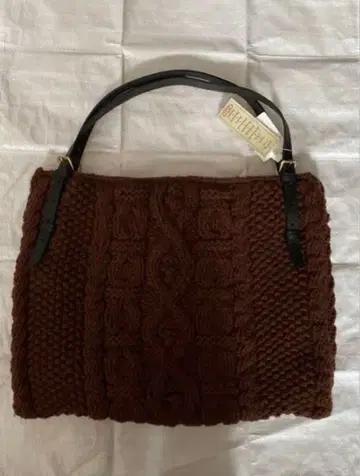 레어 새상품급 탑카피 페루 니트 토트백