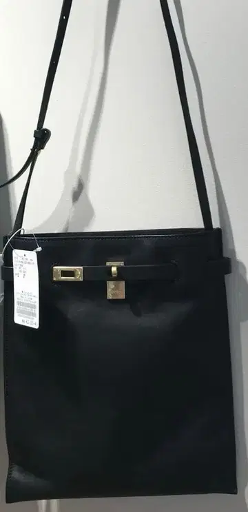 FRAMeWORK orsetto 스퀘어 숄더백 블랙