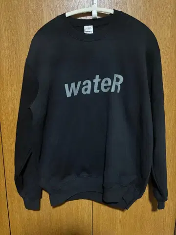 프래그먼트 디자인 x 리토우 retaW 블랙 맨투맨 트레이닝복