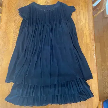 블랙 반팔 3단 프릴 원피스