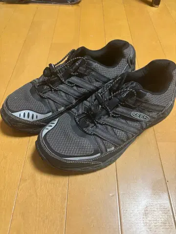 KEEN 25.5cm 트레킹 슈즈