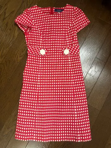 엠즈 그레이시 체크 무늬 반팔 무릎 기장 원피스