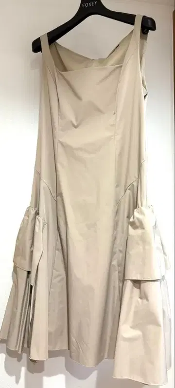 FOXEY NEW YORK 40 뒷모습 귀여운 원피스