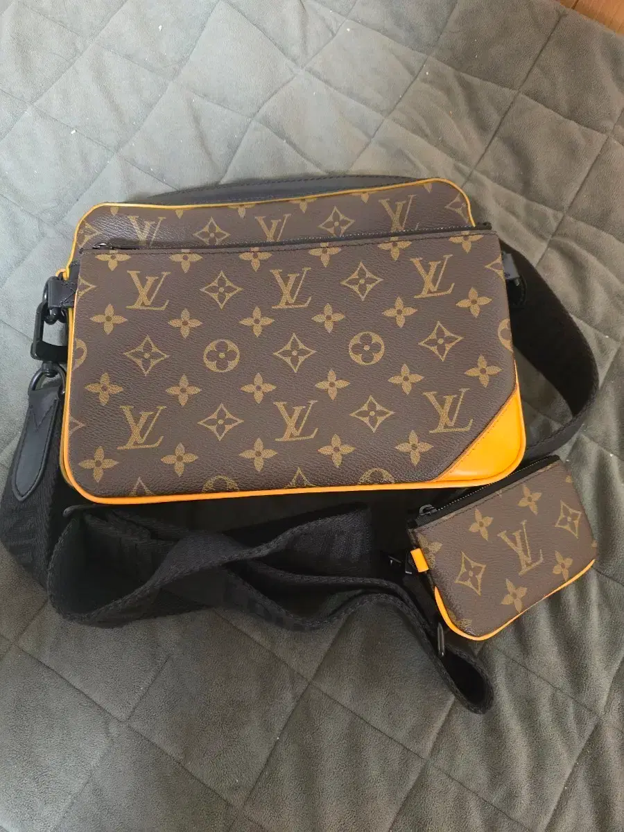 Louis Vuitton Trio Messenger Crossbody Bag Monogram Pattern