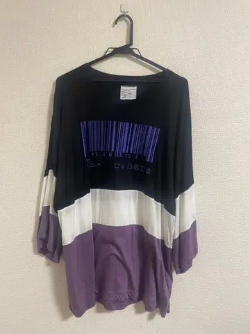 SHAREEF 바코드 프린트 T셔츠