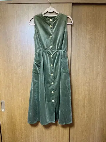 슬리브리스 원피스 올리브 그린