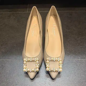 새상품급 다이애나 artemis by DIANA 비쥬 펌프스 24cm