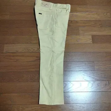 빅 존 베이지 슬림핏 팬츠