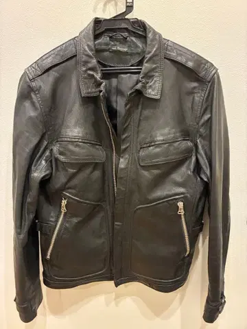 나노 유니버스 바크탄네이지 블랙 가죽 자켓 지퍼 포켓 부착