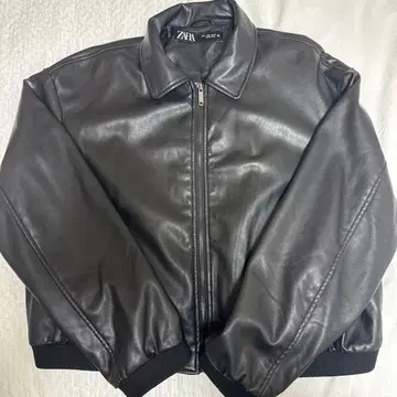 ZARA 블랙 가죽 자켓 L 사이즈