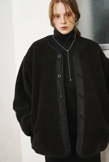 CLANE 클라네 리버서블 보아 자켓 블랙