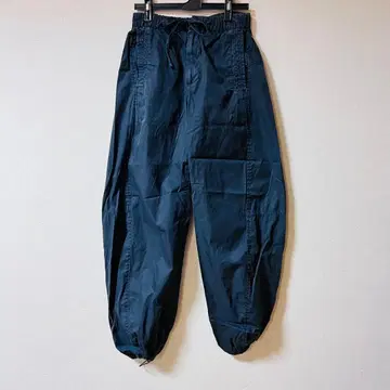 GAP 로우라이즈 미드라이즈 배럴 파라슈트 팬츠 블랙 XXS