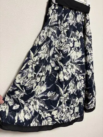 SOUP 큰 꽃무늬 무릎 아래 길이 고급 스커트 새상품급