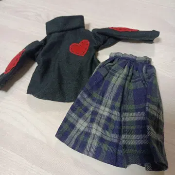 작가님 작품 브라이스 아이시돌 상하의 2점 세트 하트