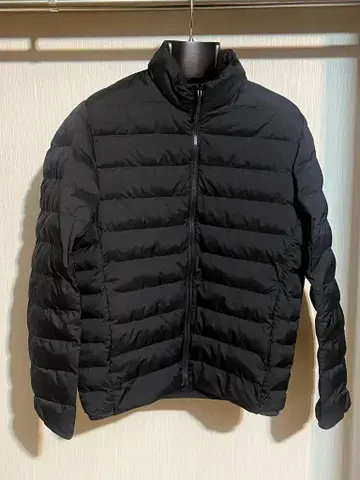 유니클로 퍼프 테크 자켓 남성용 M 사이즈