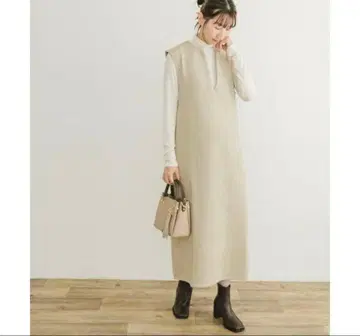 어반 리서치 페이크 스웨이드 점프 스커트 베이지