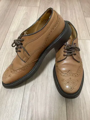 28cm Tricker's 브라운 윙 칩 드레스 슈즈 가죽 신발