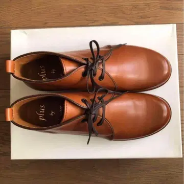 새상품 chausser 플뤼스 바이 쇼세 처카 부츠 레이스업