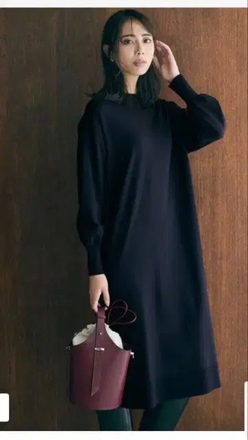 23구 비스코스 스트레치 스트레이트 니트 원피스