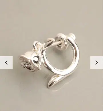 [ e.m. ] 귀걸이 양쪽 장미 모티브 로즈