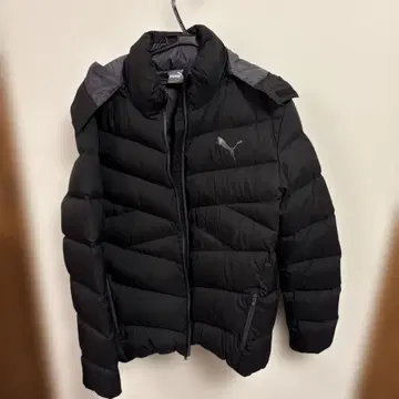 PUMA 블랙 다운 자켓 후드 부착
