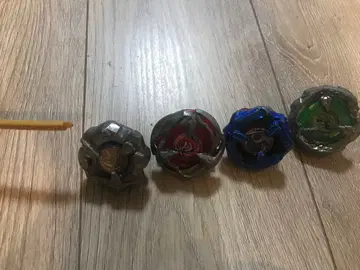 베이블레이드 X 4개