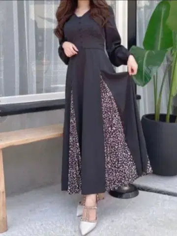 리젝시 RESEXXY 코르셋 절개 원피스 택 포함 플리츠 블랙