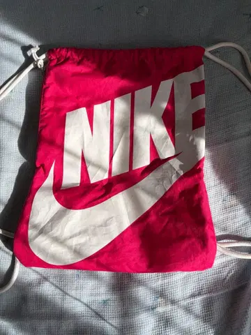 나이키 냅색 핑크 로고