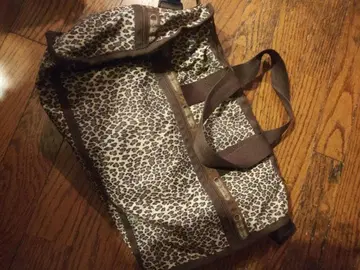 레오파드 무늬 나일론 보스턴 백