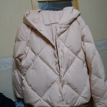 핑크 퀼팅 후드 부착 자켓