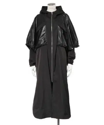 UN3D 케이프 개더 코트 블랙