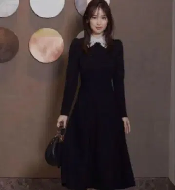 스나이델 레이스 칼라 니트 원피스