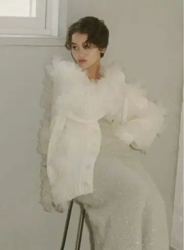 노트르 에모아 NOTREemor 플룸 뉘앙스 가디건