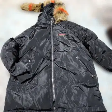 블랙 점퍼 자수